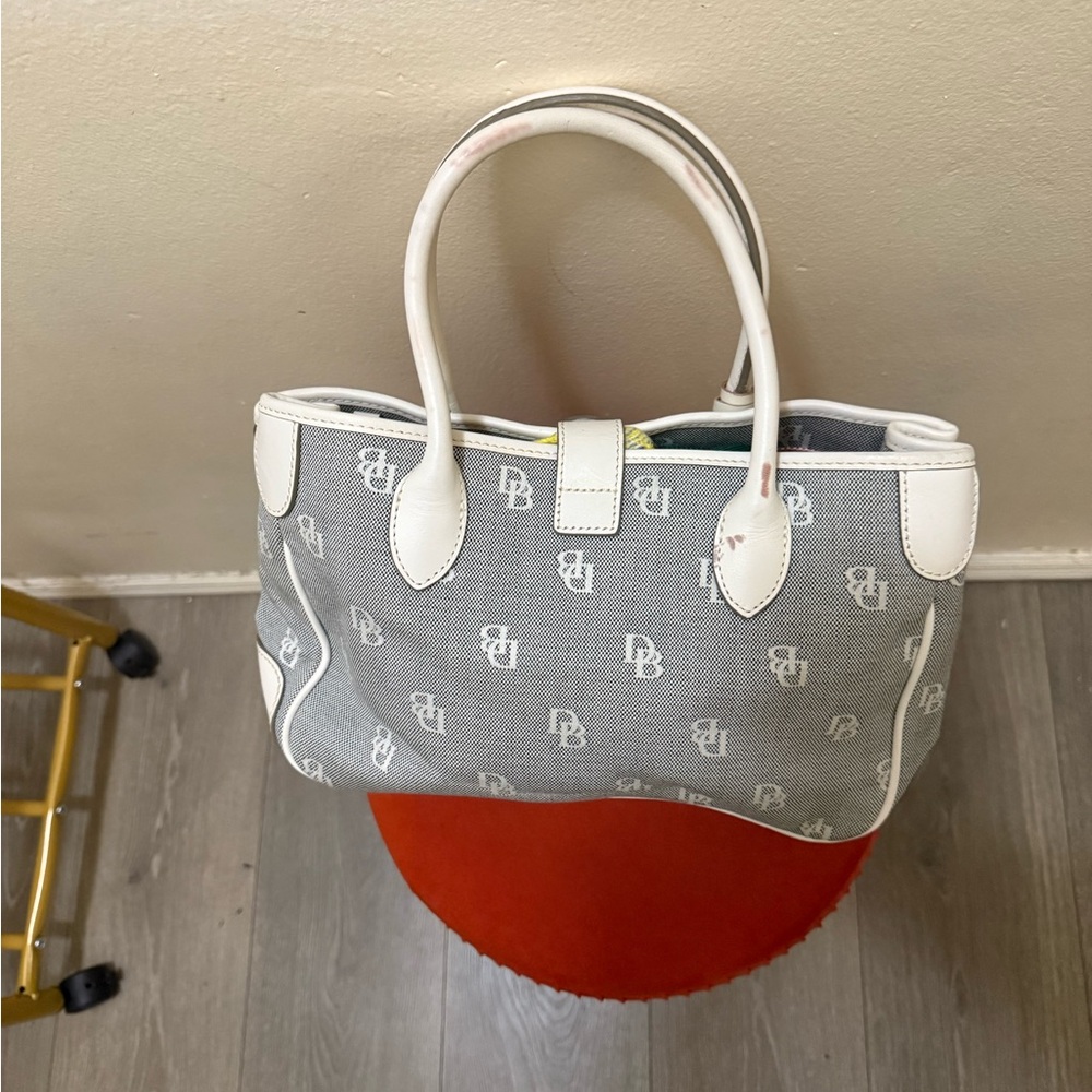DesignerBlue and White Tote Bag - Picture 3 of 4